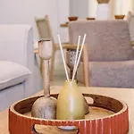 Terra Chic Retreat - 2br With Parking * Hriszí Aktí Haniá