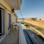 Terra Chic Retreat - 2br With Parking アパート *