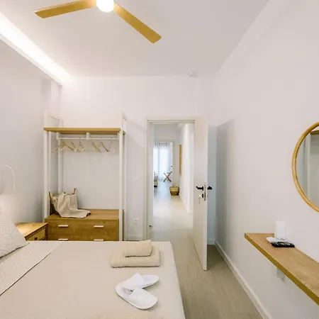 Terra Chic Retreat - 2br With Parking Apartment
