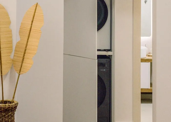 Апартаменты Terra Chic Retreat *